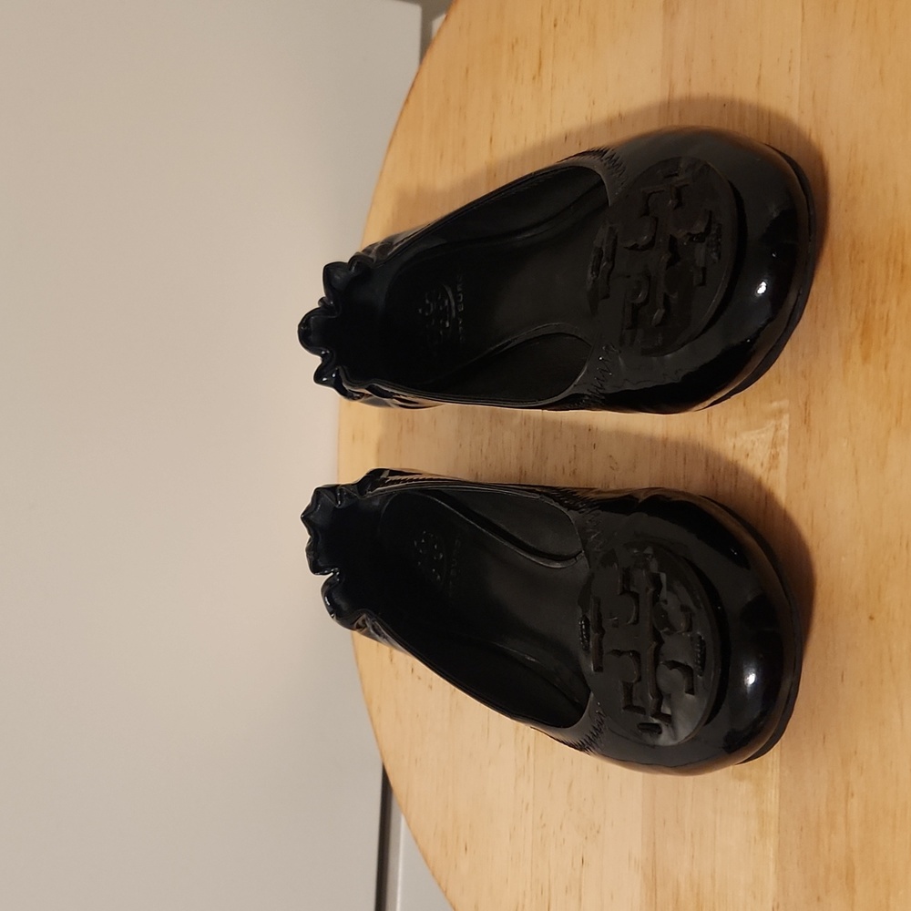Tory Burch Women's Black Reva Patent Leather Ballet Flats Size 5.5